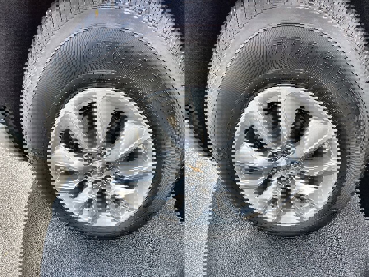 New 2025 Chevrolet Silverado 1500 Custom image 32