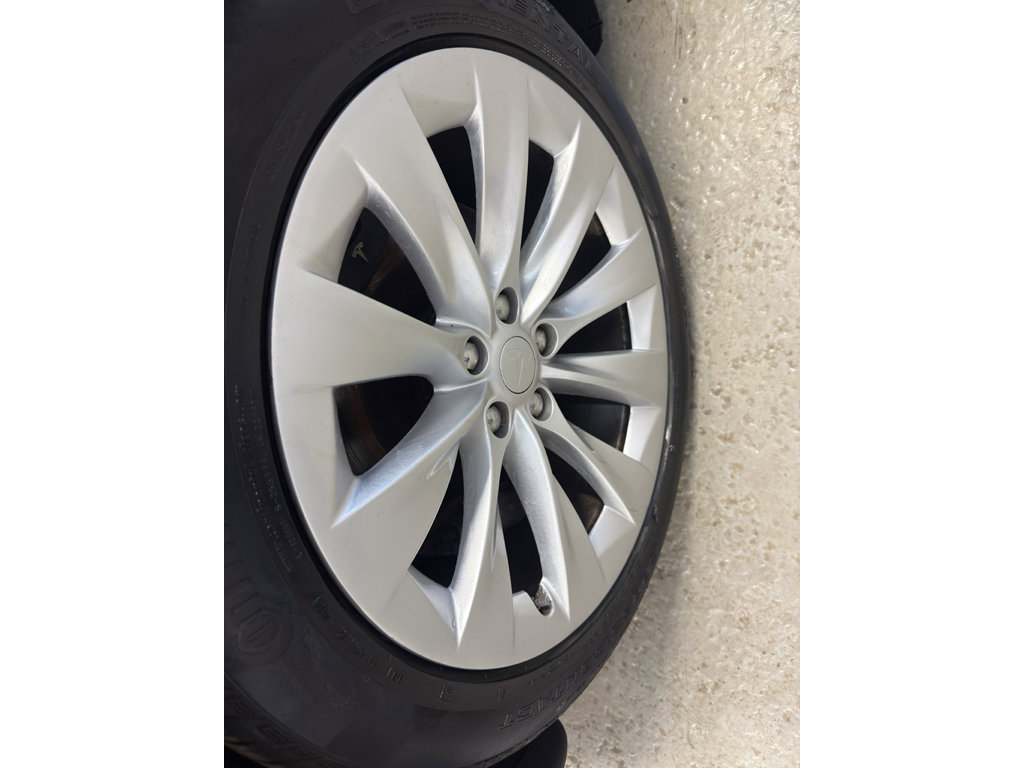 Used 2016 Tesla Model X P100D image 26