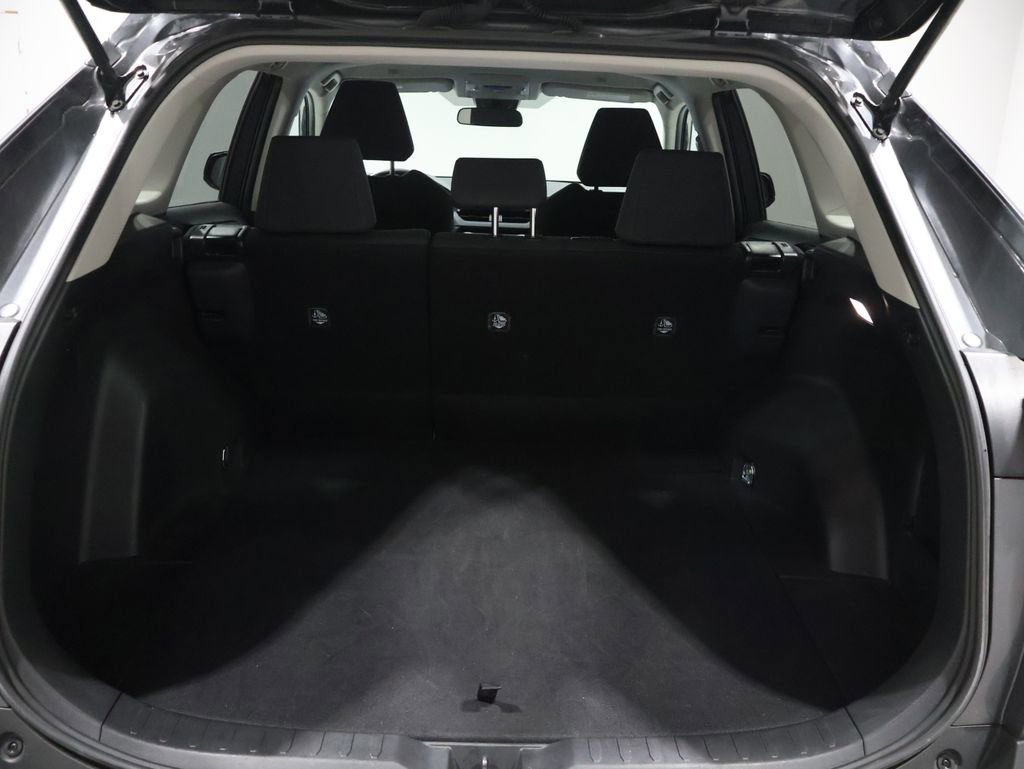 Used 2025 Toyota RAV4 LE image 19
