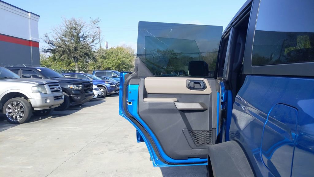 Used 2022 Ford Bronco Wildtrak image 29