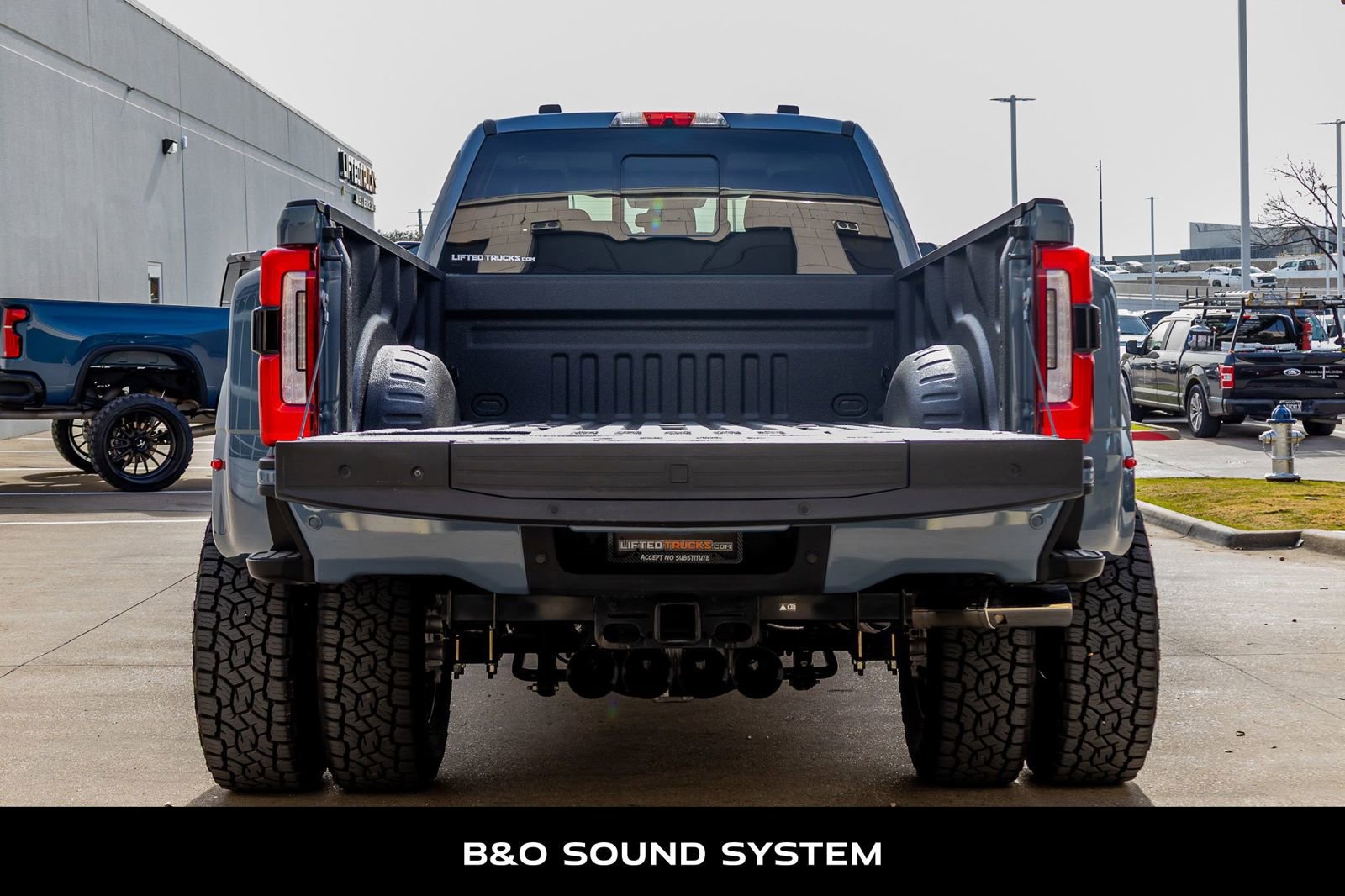 Used 2023 Ford F350 Limited w/ FX4 Off-Road Package image 8