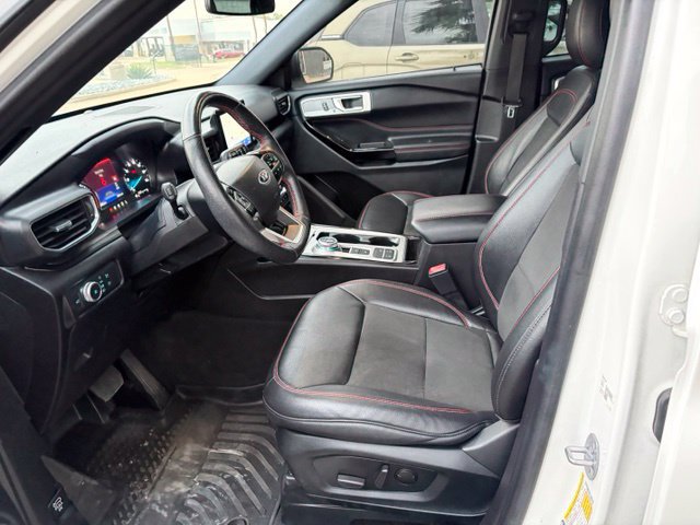 Used 2022 Ford Explorer ST-Line w/ Class IV Trailer Tow Package RWD image 6