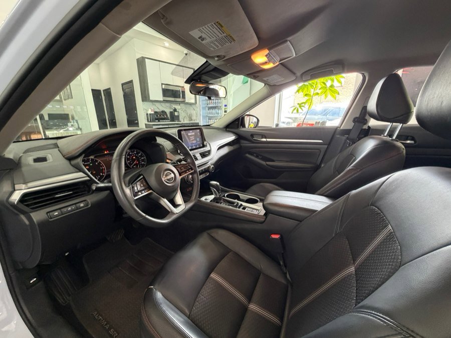 Used 2023 Nissan Altima 2.5 SR AWD/4WD image 12
