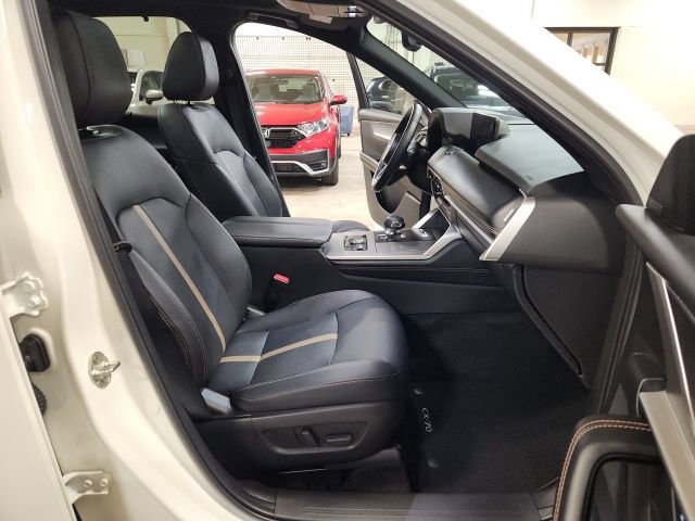 Certified 2025 MAZDA CX-70 3.3 Turbo S w/ Premium Package image 32