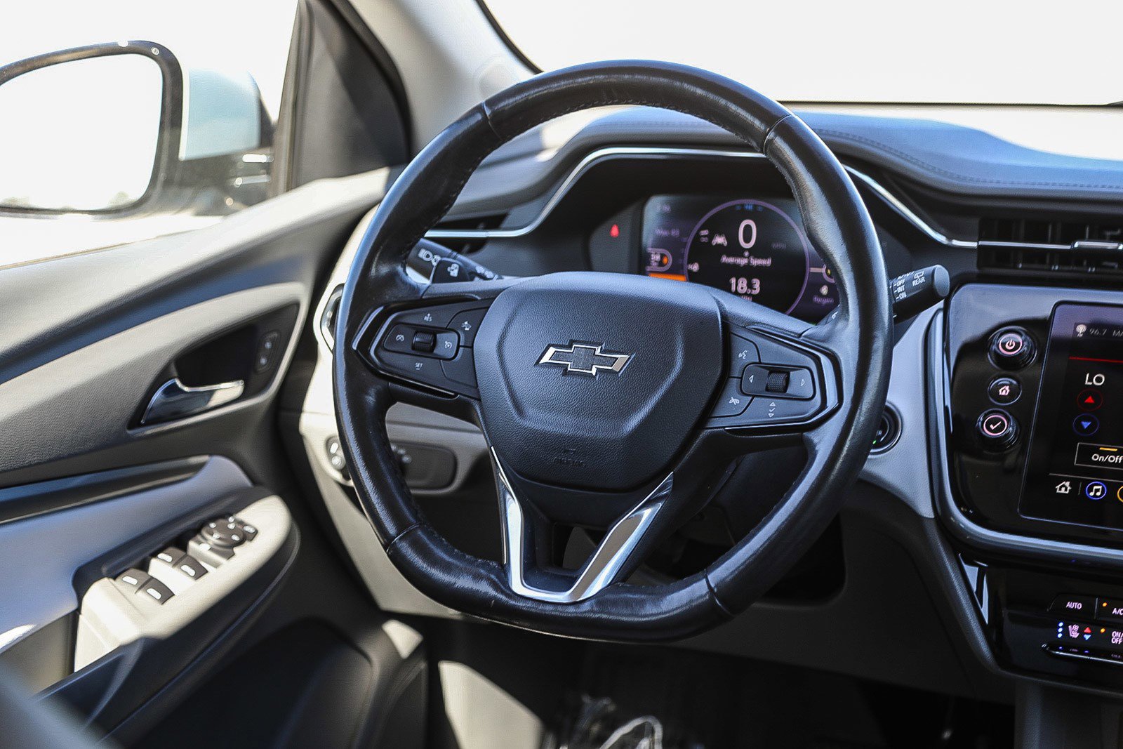 Used 2023 Chevrolet Bolt EUV Premier image 15