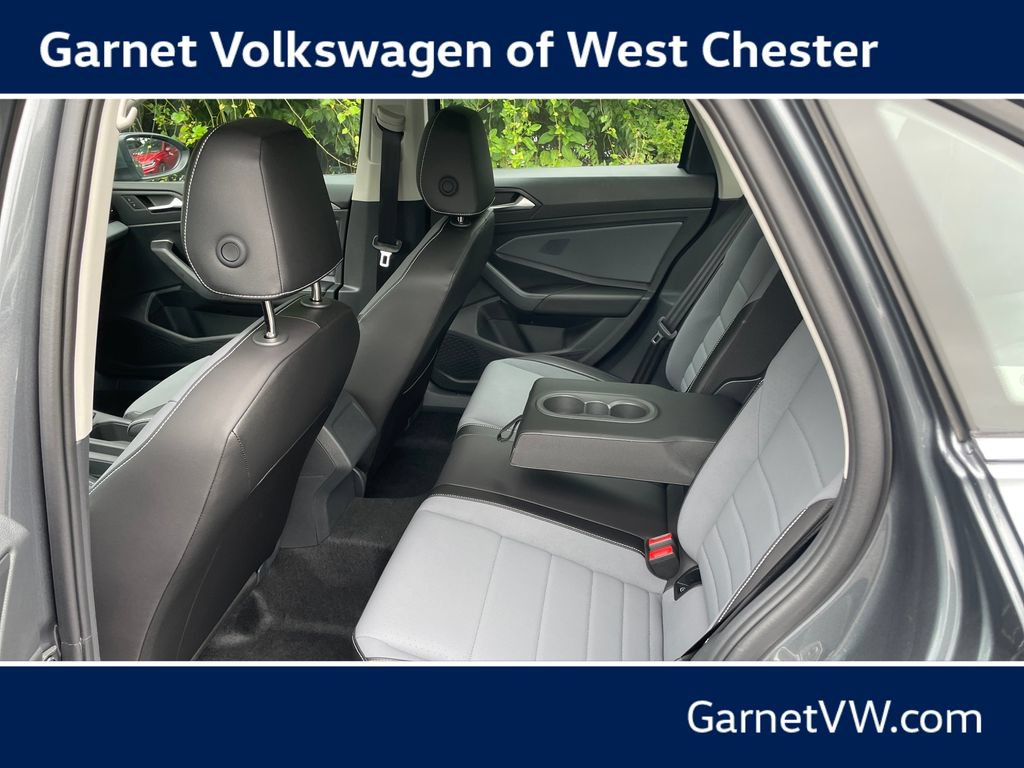 New 2026 Volkswagen Jetta SE FWD image 22