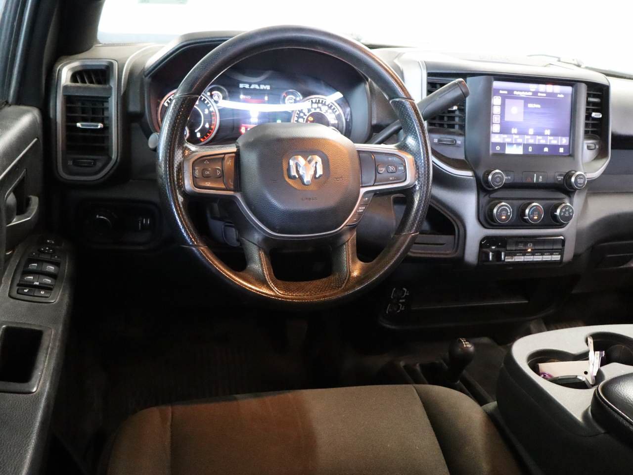 Used 2023 RAM 3500 Tradesman w/ Chrome Appearance Group AWD/4WD image 4