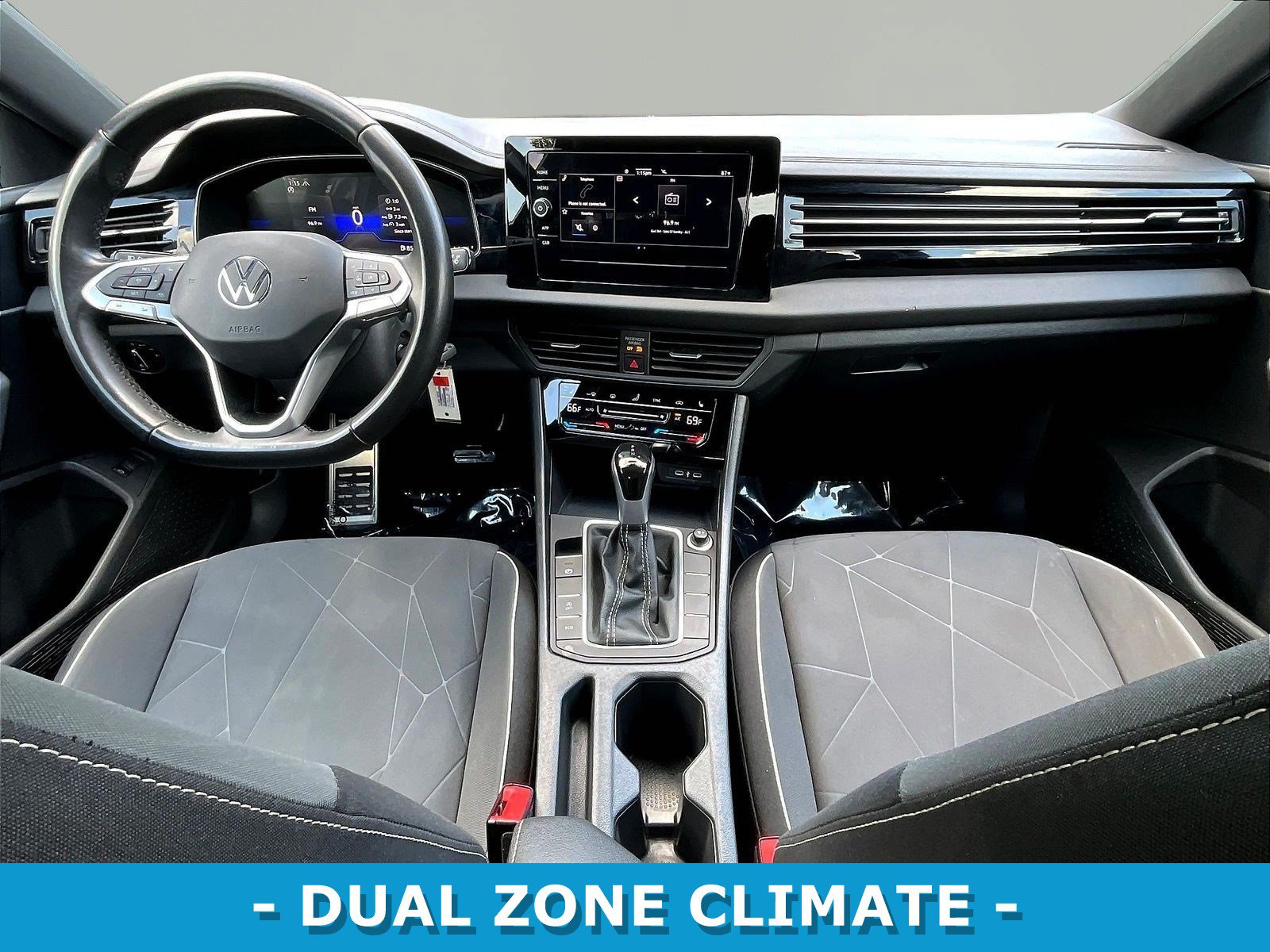 Used 2025 Volkswagen Jetta Sport FWD image 7