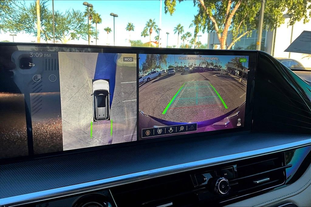 Used 2025 INFINITI QX80 Pure image 21