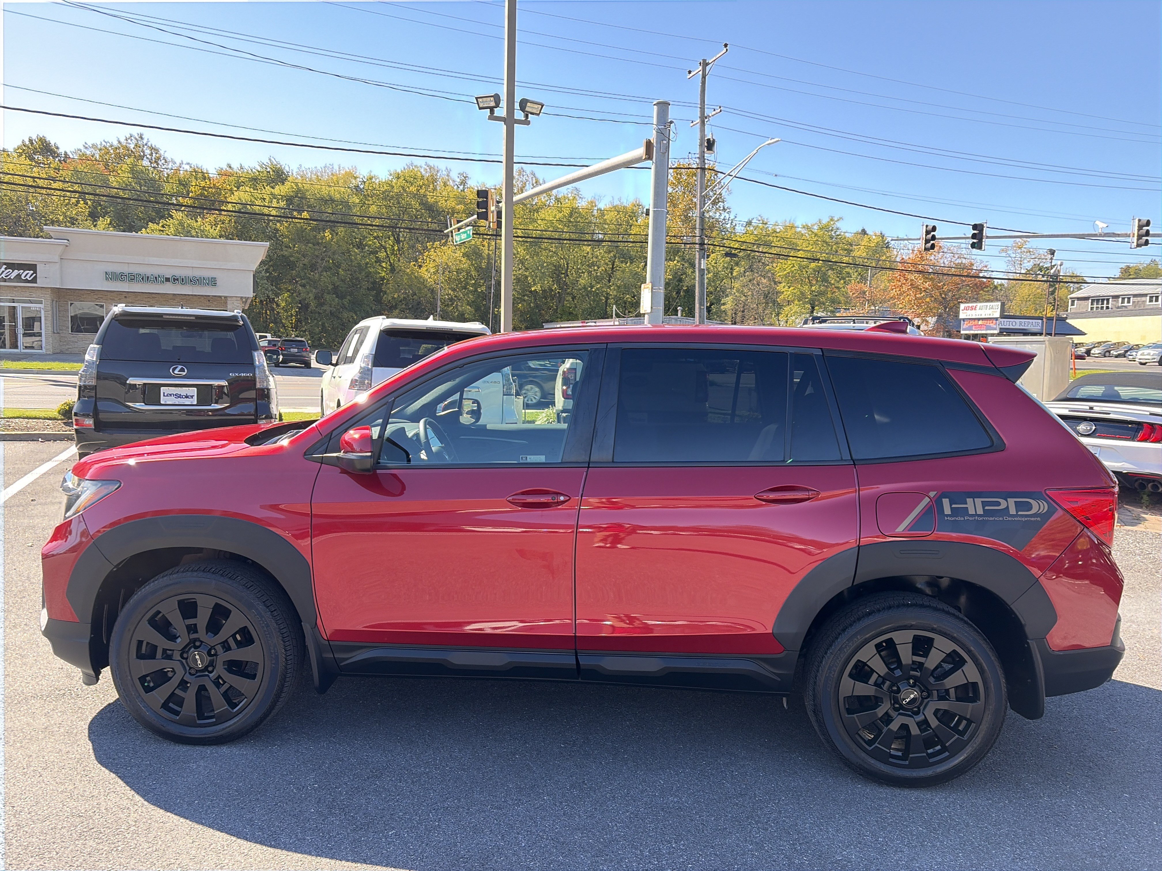 Used 2023 Honda Passport EX-L image 2
