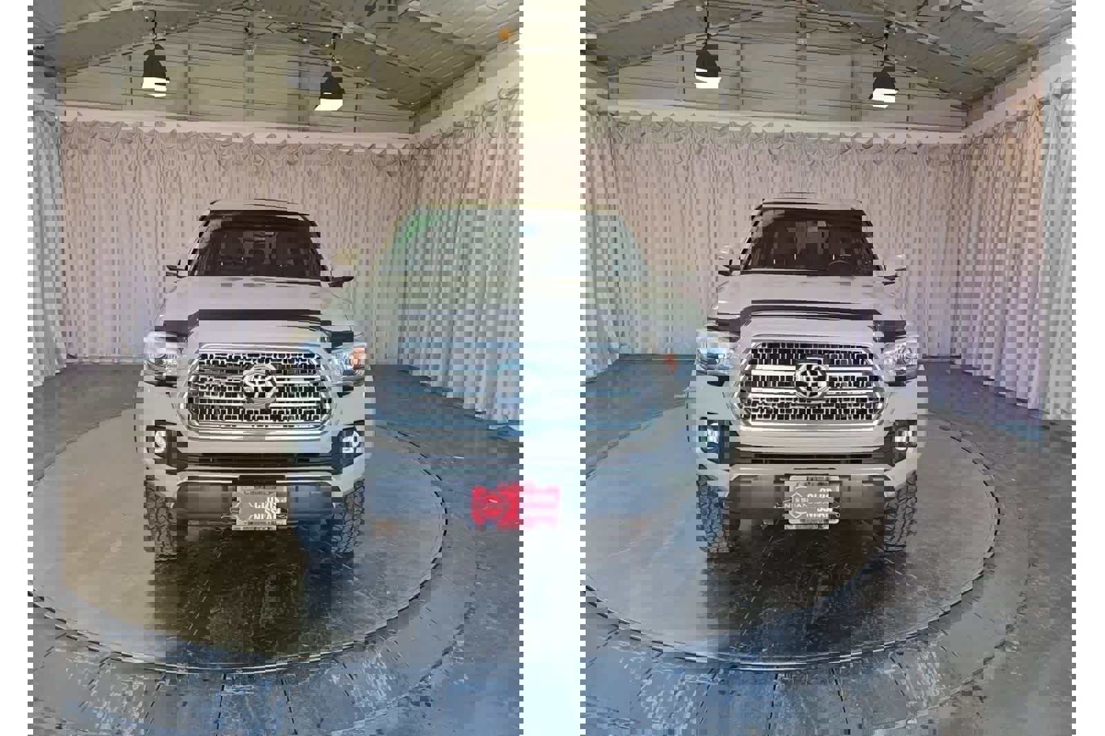 Used 2017 Toyota Tacoma TRD Off-Road image 5