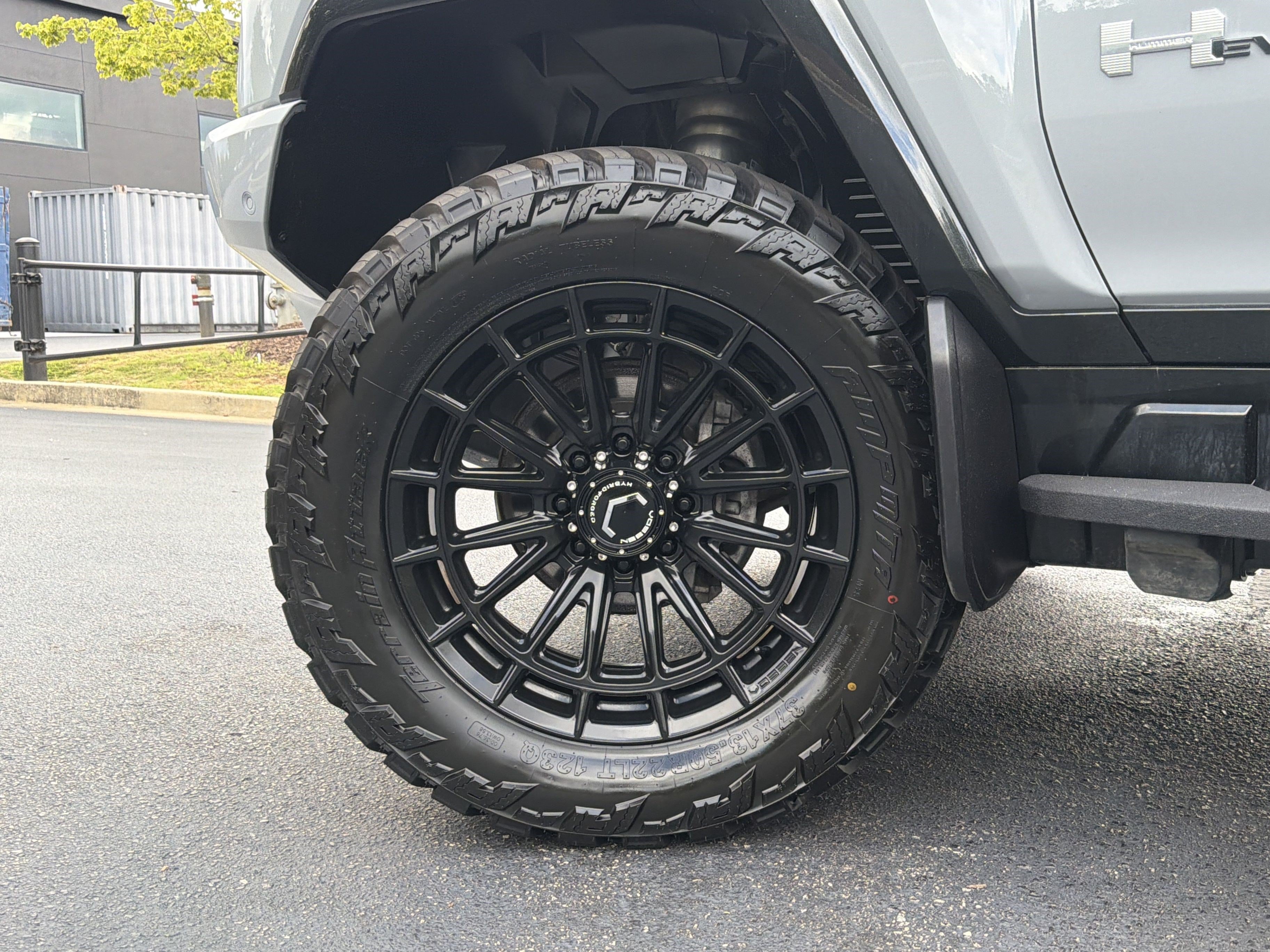 Used 2024 GMC Hummer EV 3X w/ LPO, Illumination Package AWD/4WD image 19