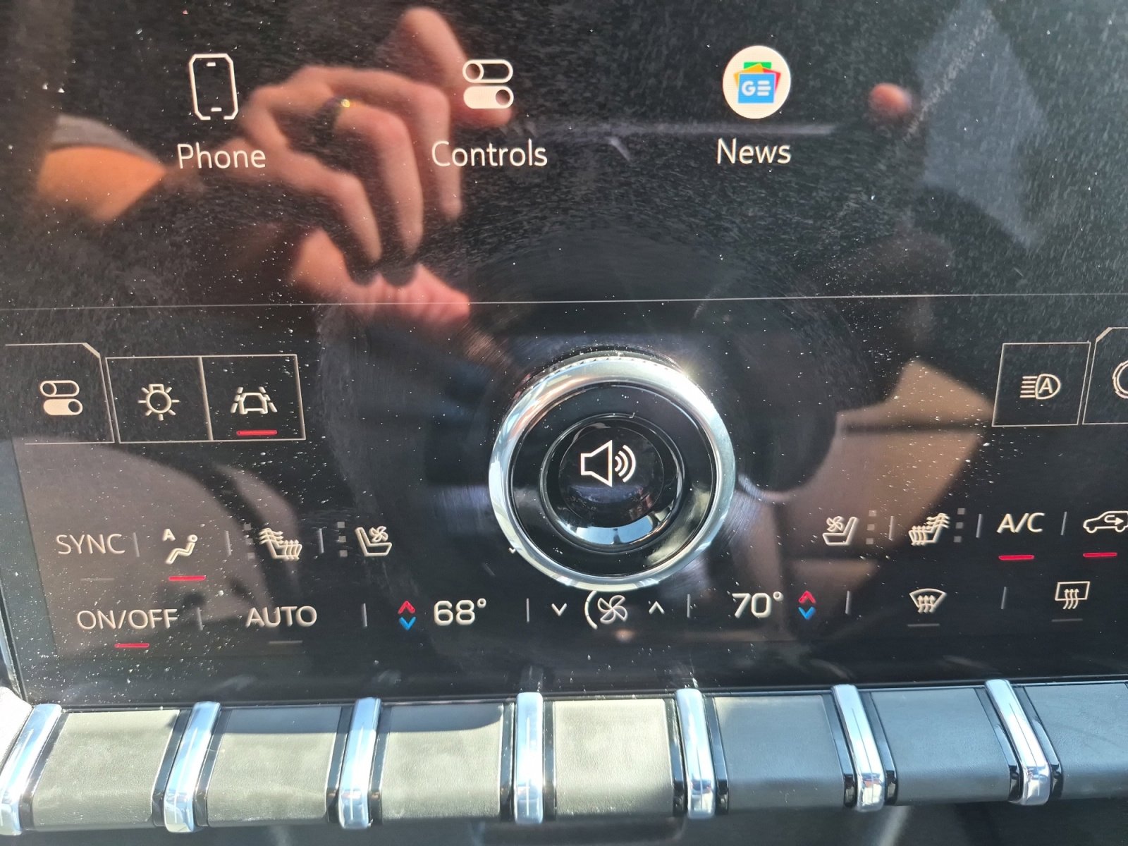 Used 2026 GMC Terrain Elevation w/ Elevation Premium Package image 17