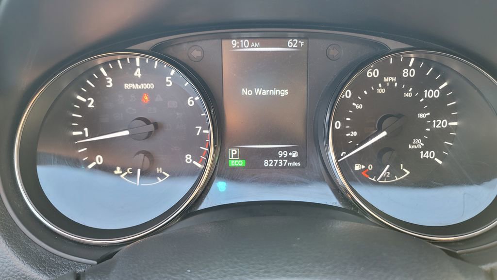 Used 2017 Nissan Rogue SV image 19