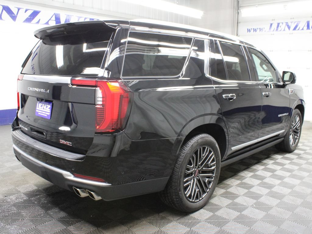 Used 2025 GMC Yukon Denali w/ Denali Reserve Package AWD/4WD image 5