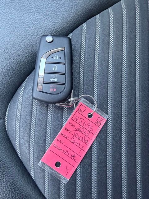 Used 2023 Toyota Camry SE image 31