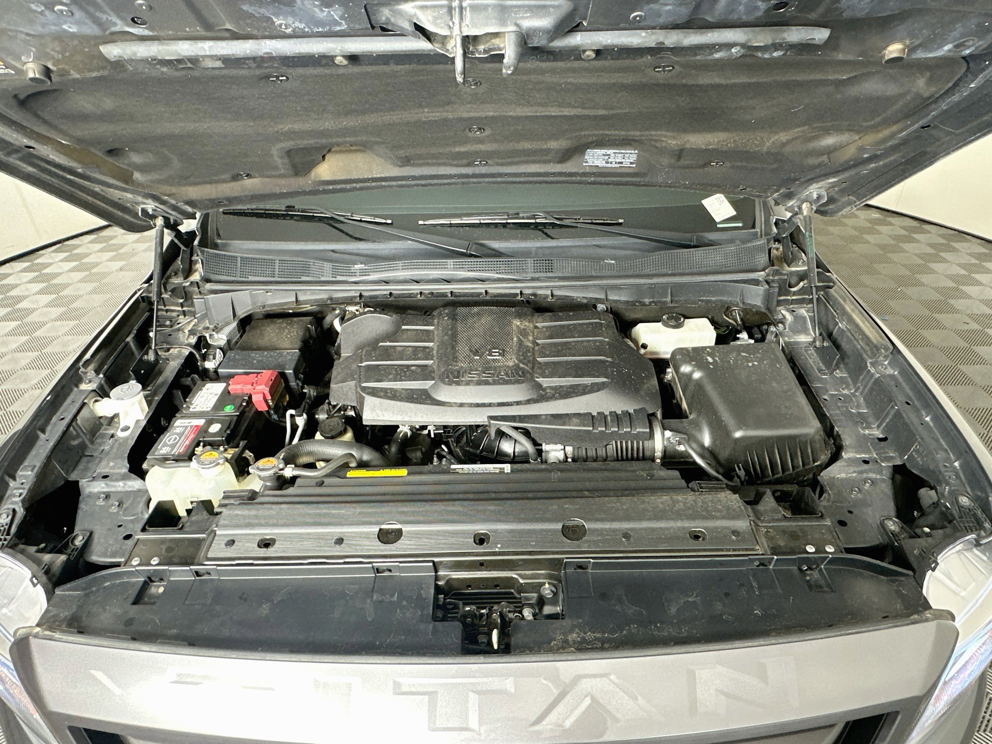 Used 2022 Nissan Titan SV w/ Accessory Utility Package RWD image 31