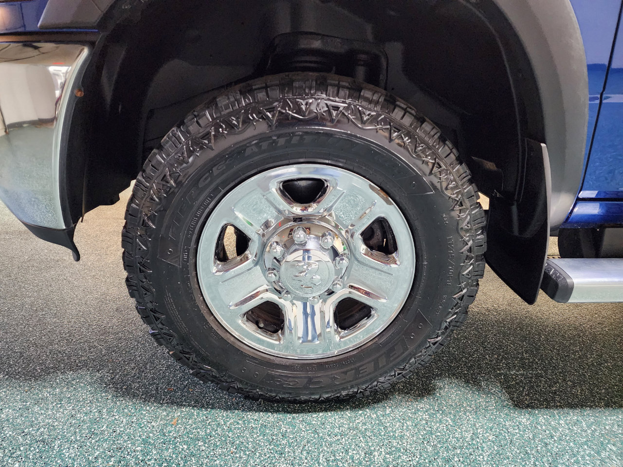 Used 2017 RAM 2500 Tradesman w/ Chrome Appearance Group image 12