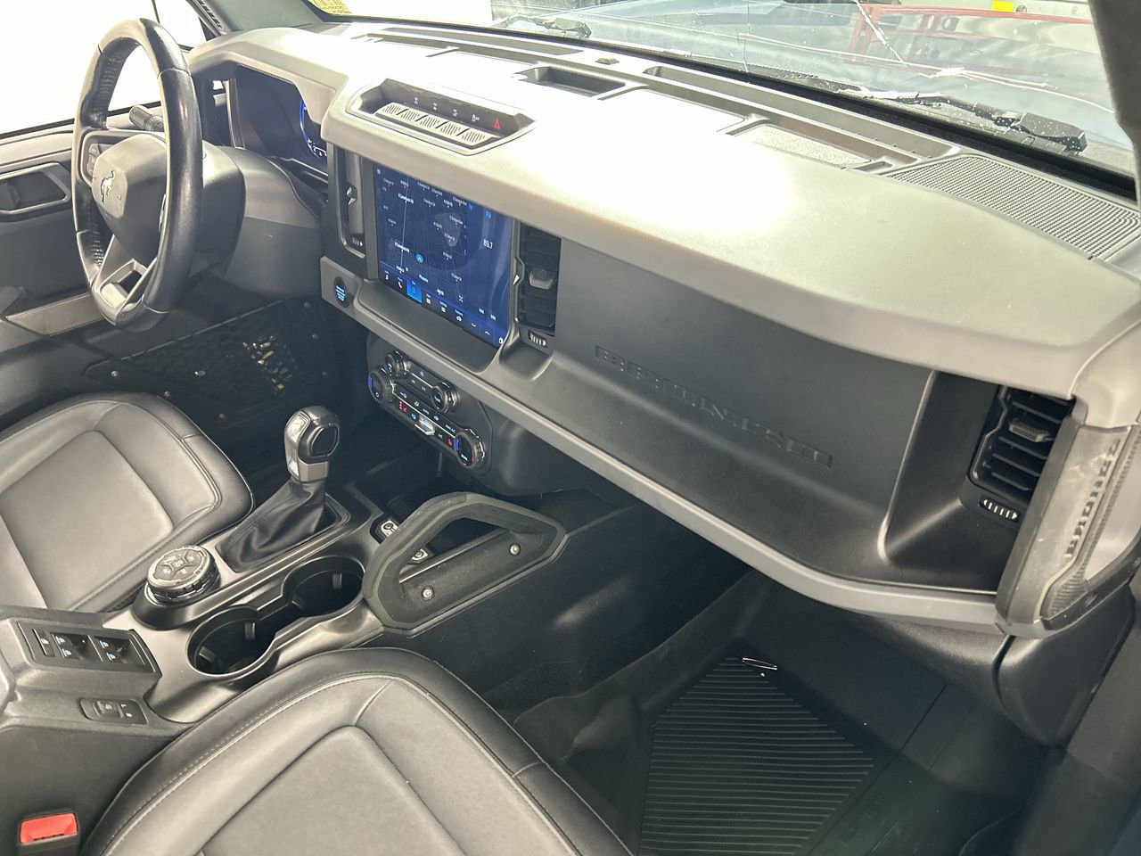 Used 2023 Ford Bronco Everglades image 26