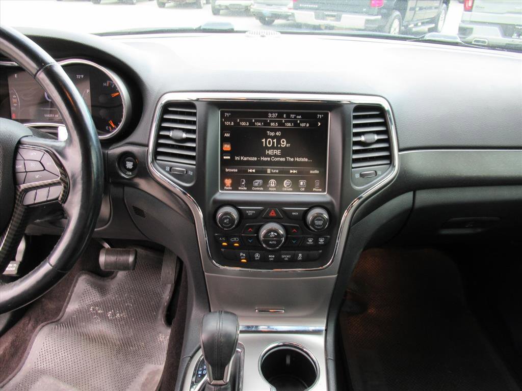 Used 2017 Jeep Grand Cherokee Altitude image 20