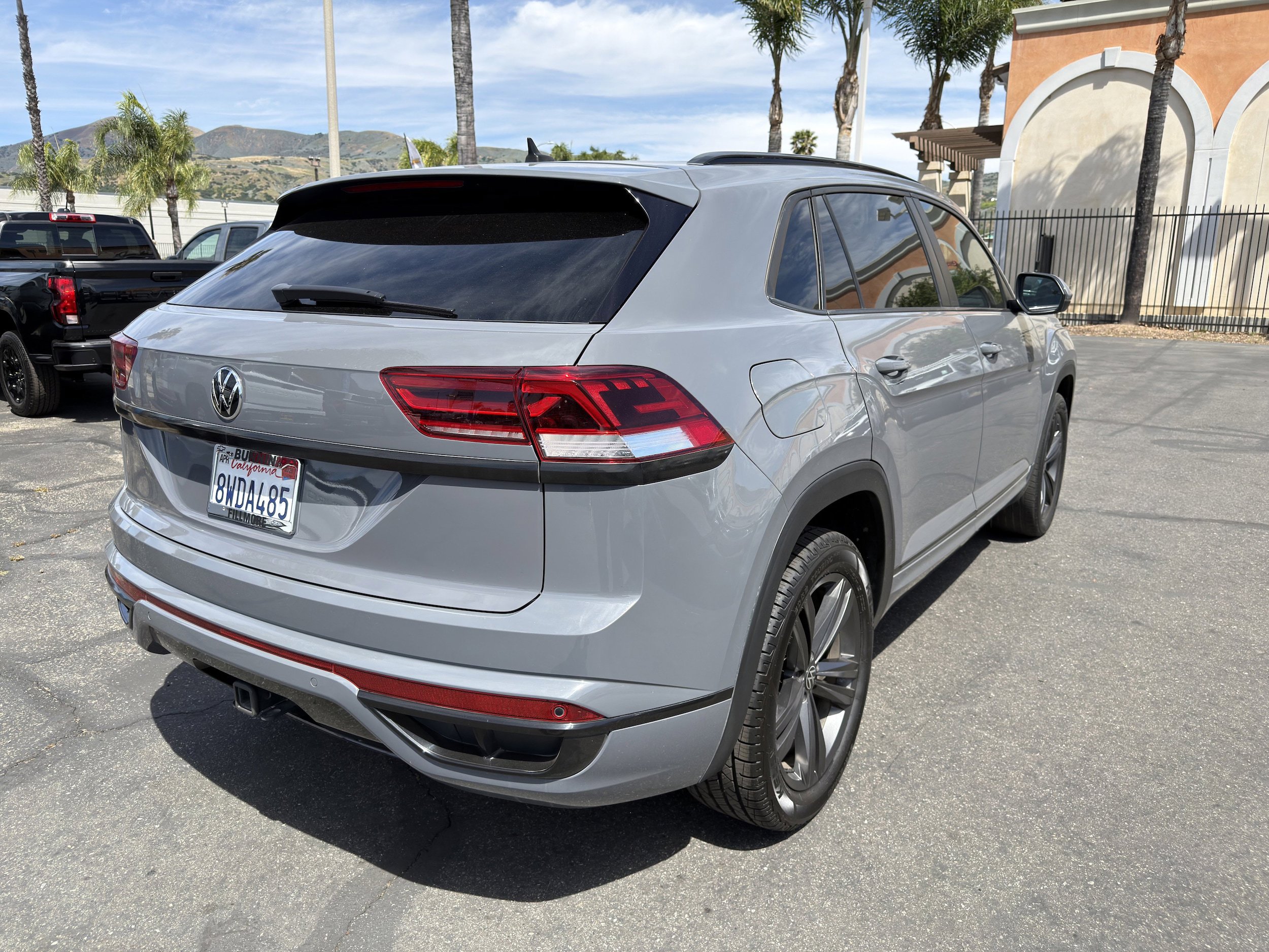 Used 2021 Volkswagen Atlas Cross Sport SE w/ Panoramic Sunroof Package FWD image 8