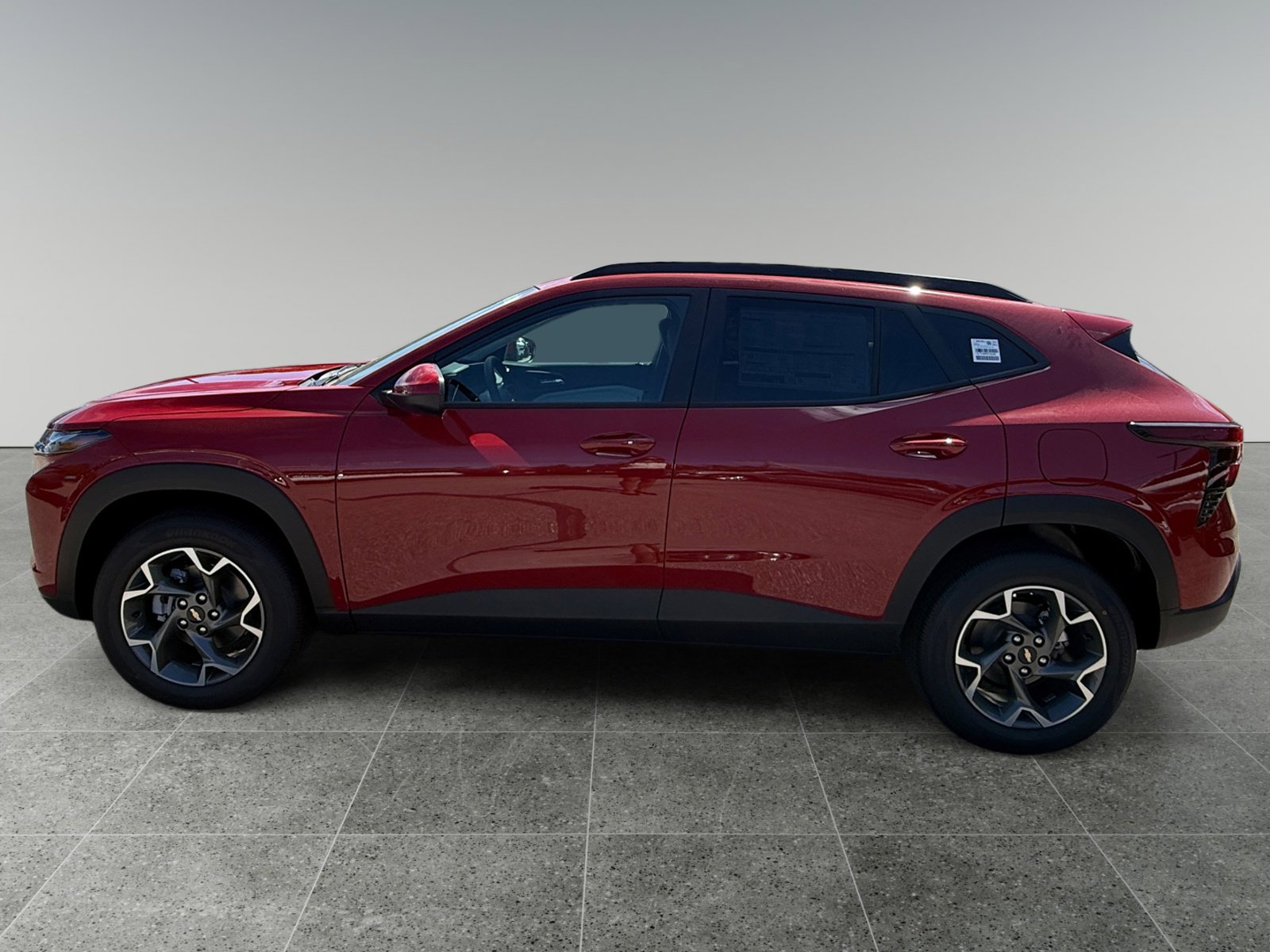 New 2026 Chevrolet Trax LT w/ Driver Confidence Package FWD image 2
