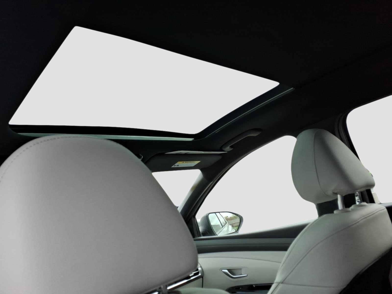 Used 2025 Hyundai Tucson Limited image 15