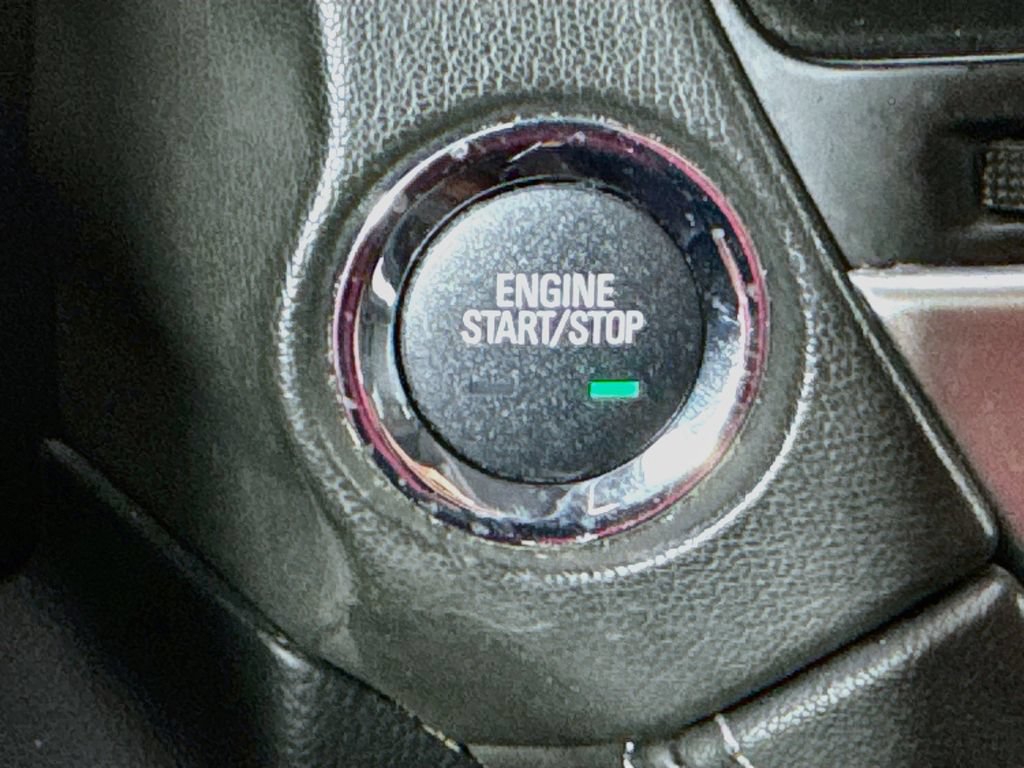 Used 2020 Chevrolet Suburban Premier AWD/4WD image 18