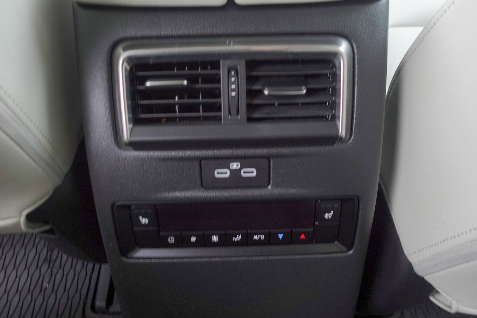 Certified 2024 MAZDA CX-90 Plug-In Hybrid w/ Premium Plus image 28