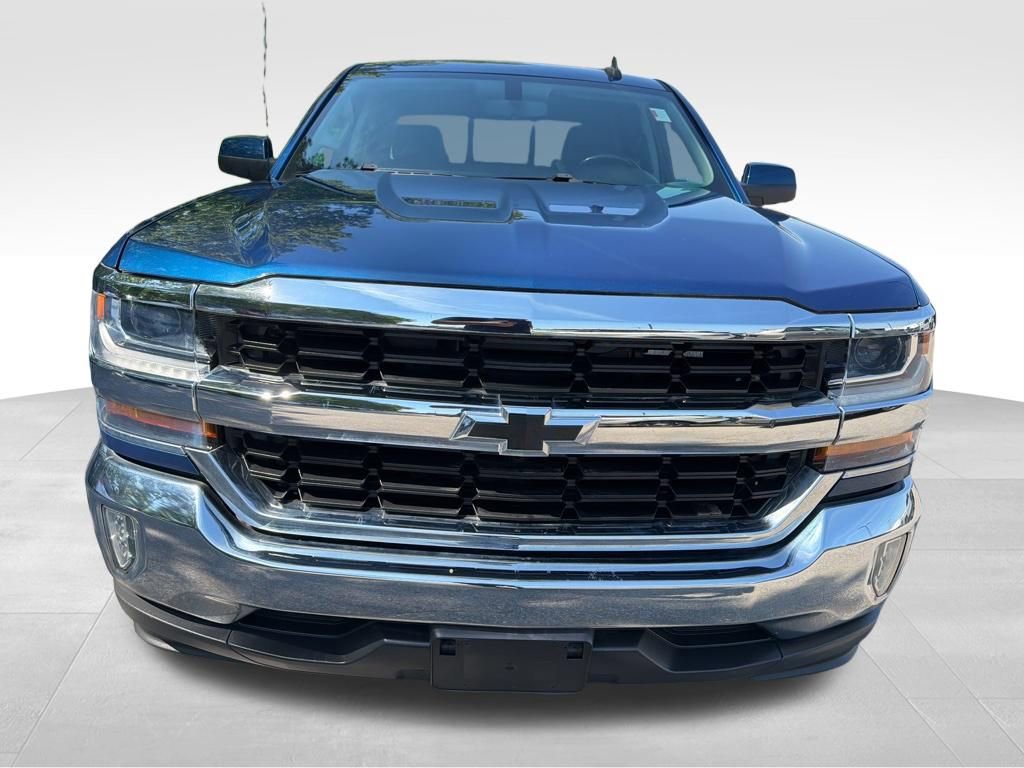 Used 2018 Chevrolet Silverado 1500 LT w/ All Star Edition RWD image 9