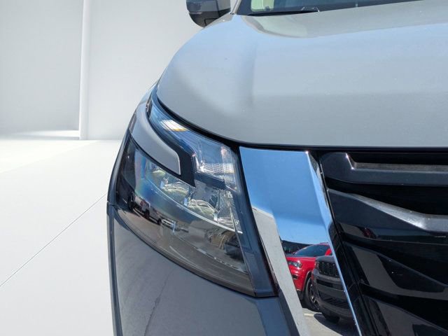 Used 2025 Nissan Pathfinder Platinum w/ Cargo Package FWD image 8
