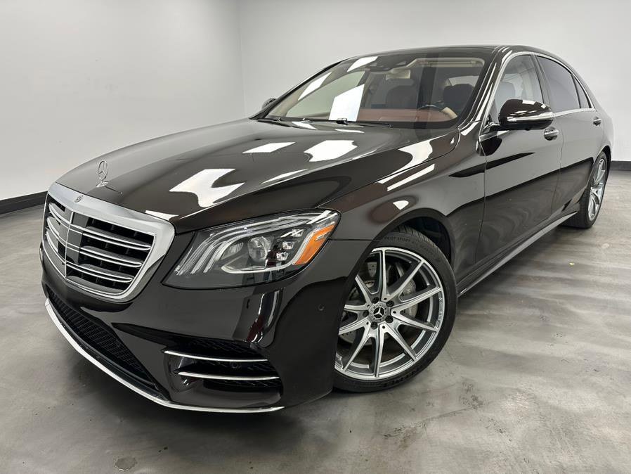 Used 2018 Mercedes-Benz S 560 4MATIC Sedan w/ AMG Line Exterior image 2