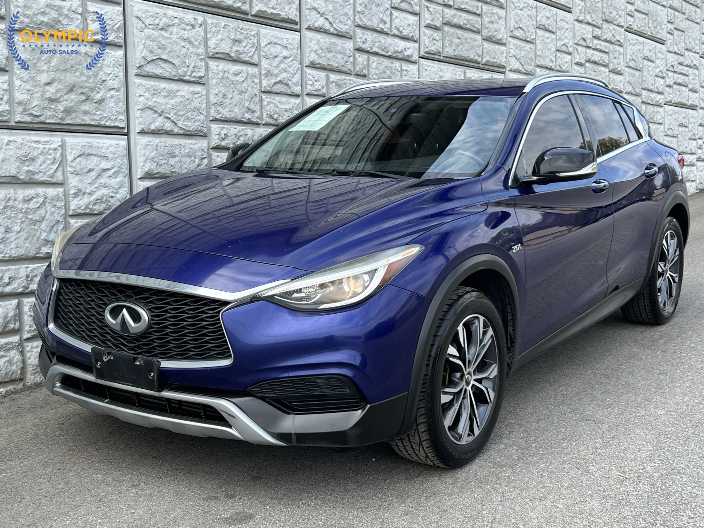 Used 2018 INFINITI QX30 Premium w/ Cargo Package