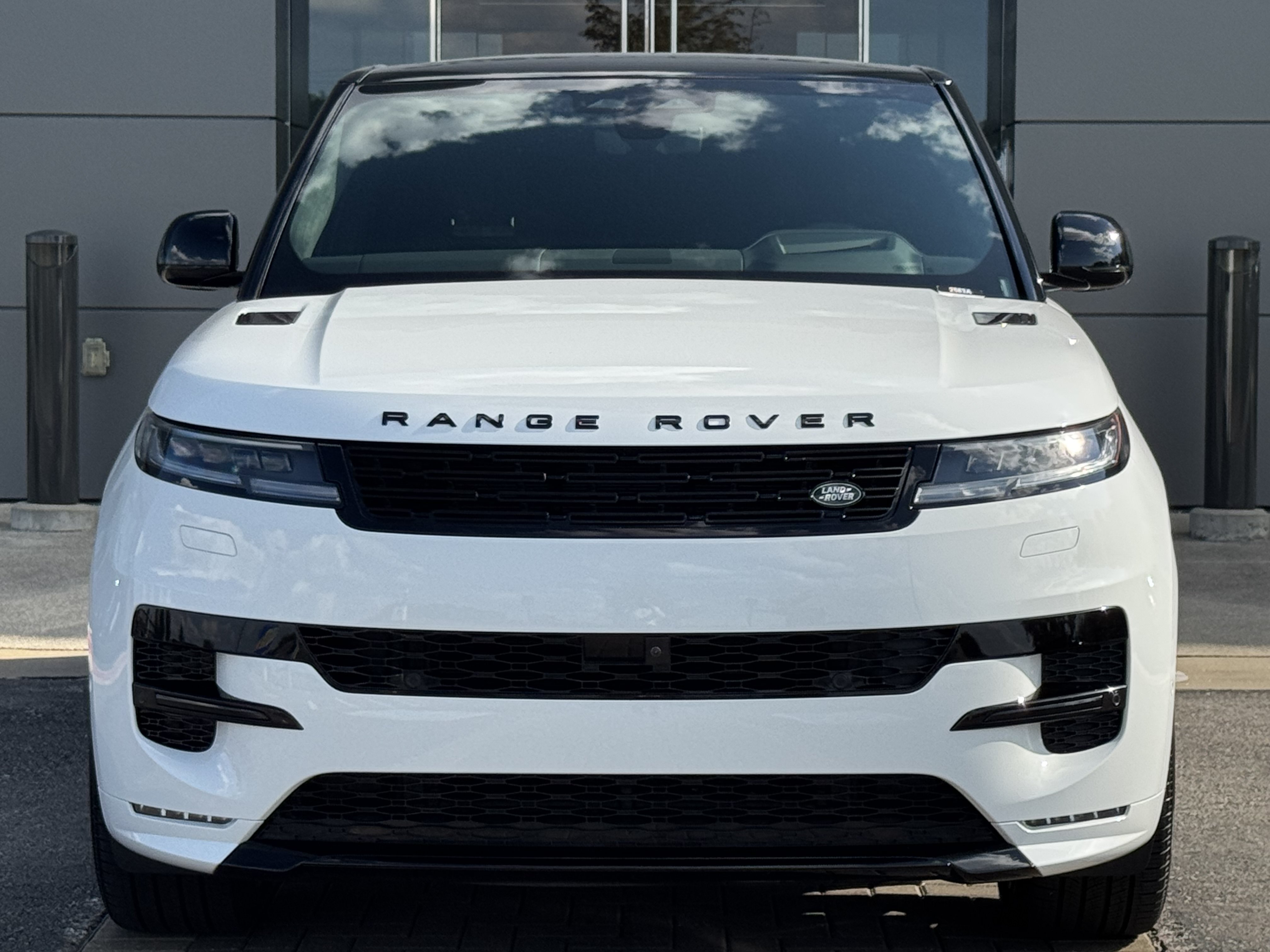 Certified 2025 Land Rover Range Rover Sport Autobiography AWD/4WD image 8