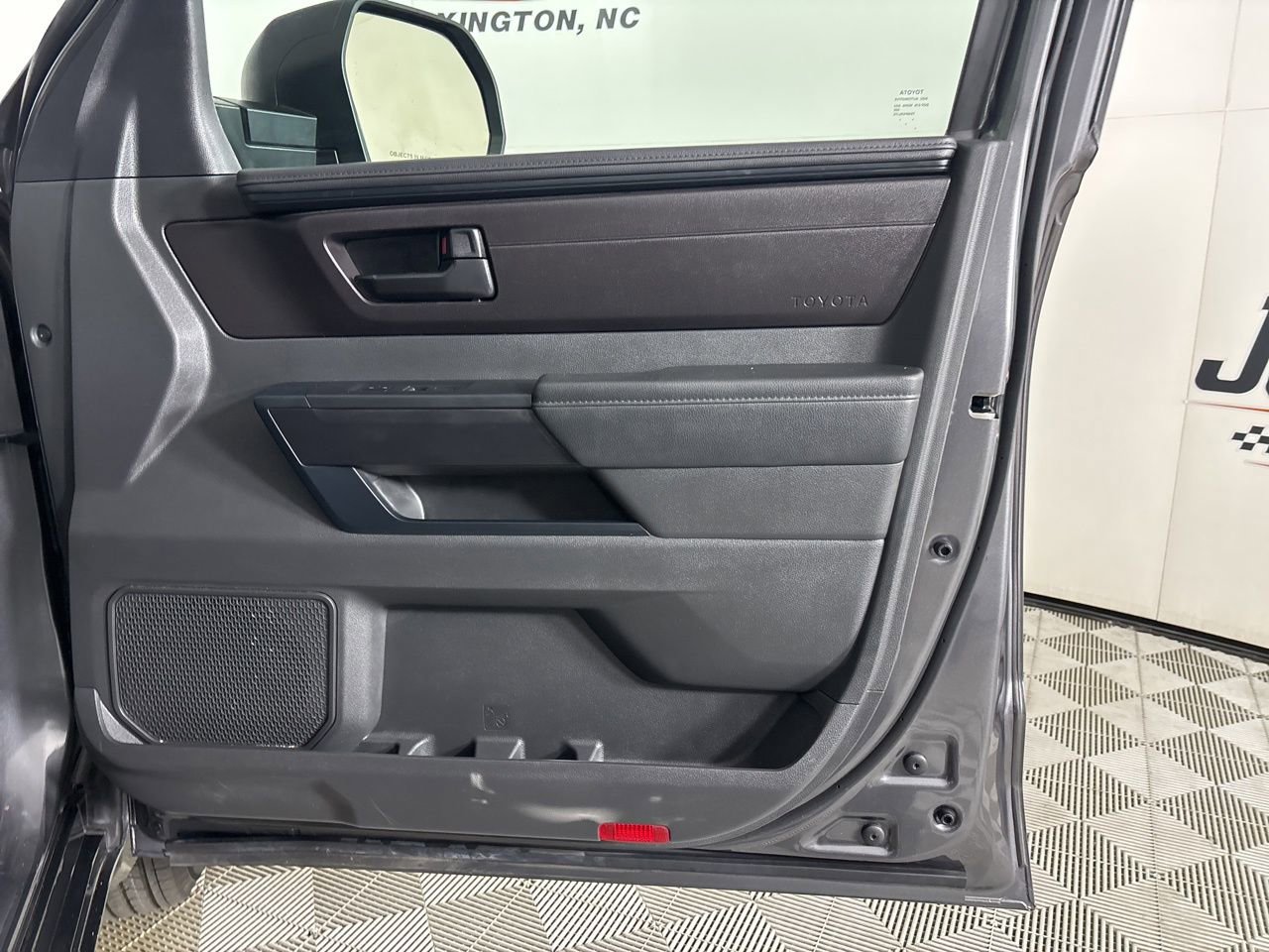 Used 2025 Toyota Tundra SR image 24