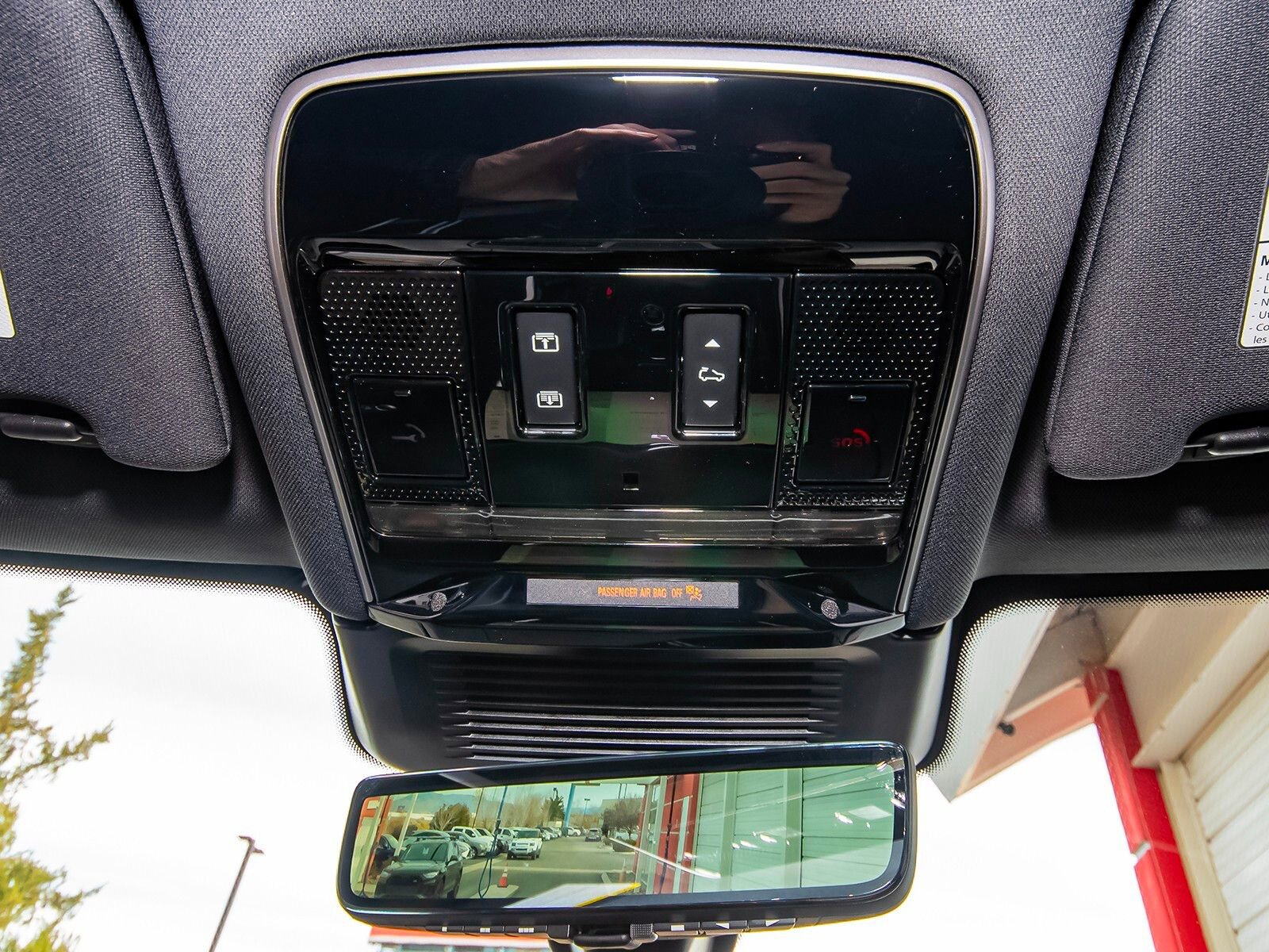 New 2025 Land Rover Range Rover Sport Dynamic SE image 17