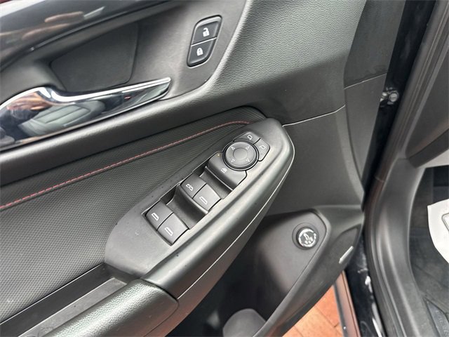 Used 2024 Chevrolet TrailBlazer RS w/ Convenience Package image 11