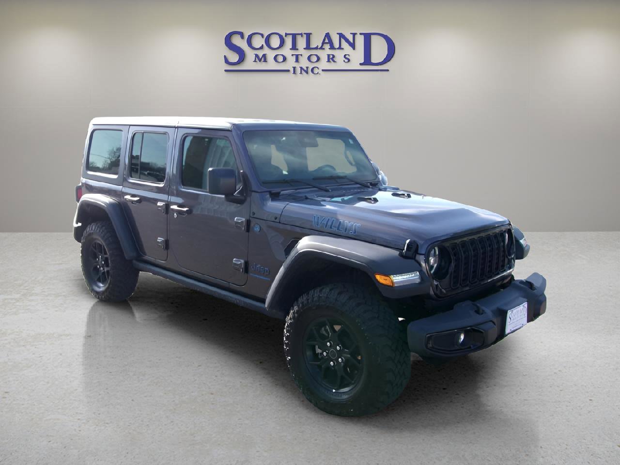 Used 2025 Jeep Wrangler Sport S AWD/4WD image 4