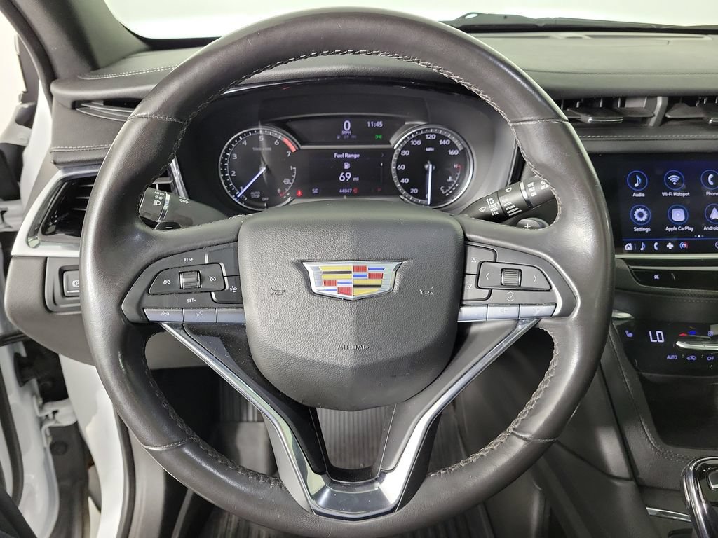Certified 2023 Cadillac XT6 Luxury FWD image 22