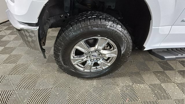 Used 2017 Ford F150 XLT w/ Equipment Group 302A Luxury AWD/4WD image 8