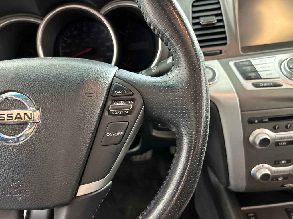Used 2013 Nissan Murano LE w/ Platinum Pkg AWD/4WD image 16