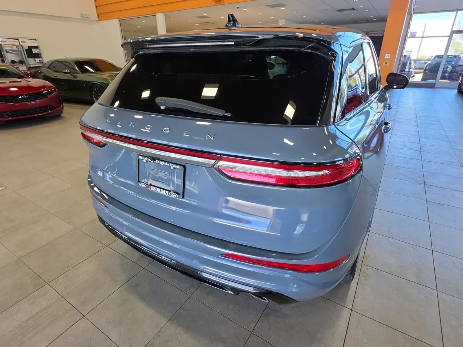 Used 2024 Lincoln Corsair AWD w/ Equipment Group 101A image 8