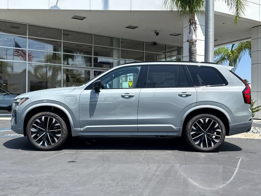 New 2026 Volvo XC90 T8 Ultra w/ Protection Package Premier AWD/4WD image 2