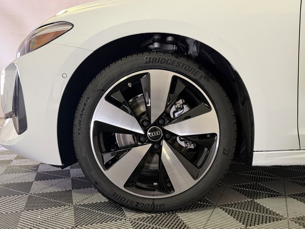 New 2025 Audi A5 2.0T Premium image 11