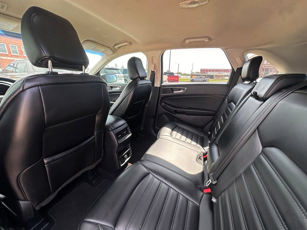 Used 2020 Ford Edge SEL FWD image 15