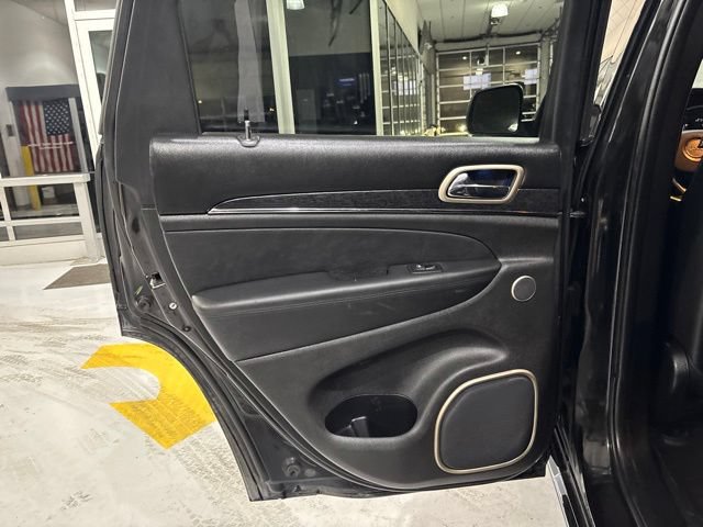 Used 2015 Jeep Grand Cherokee Summit AWD/4WD image 34