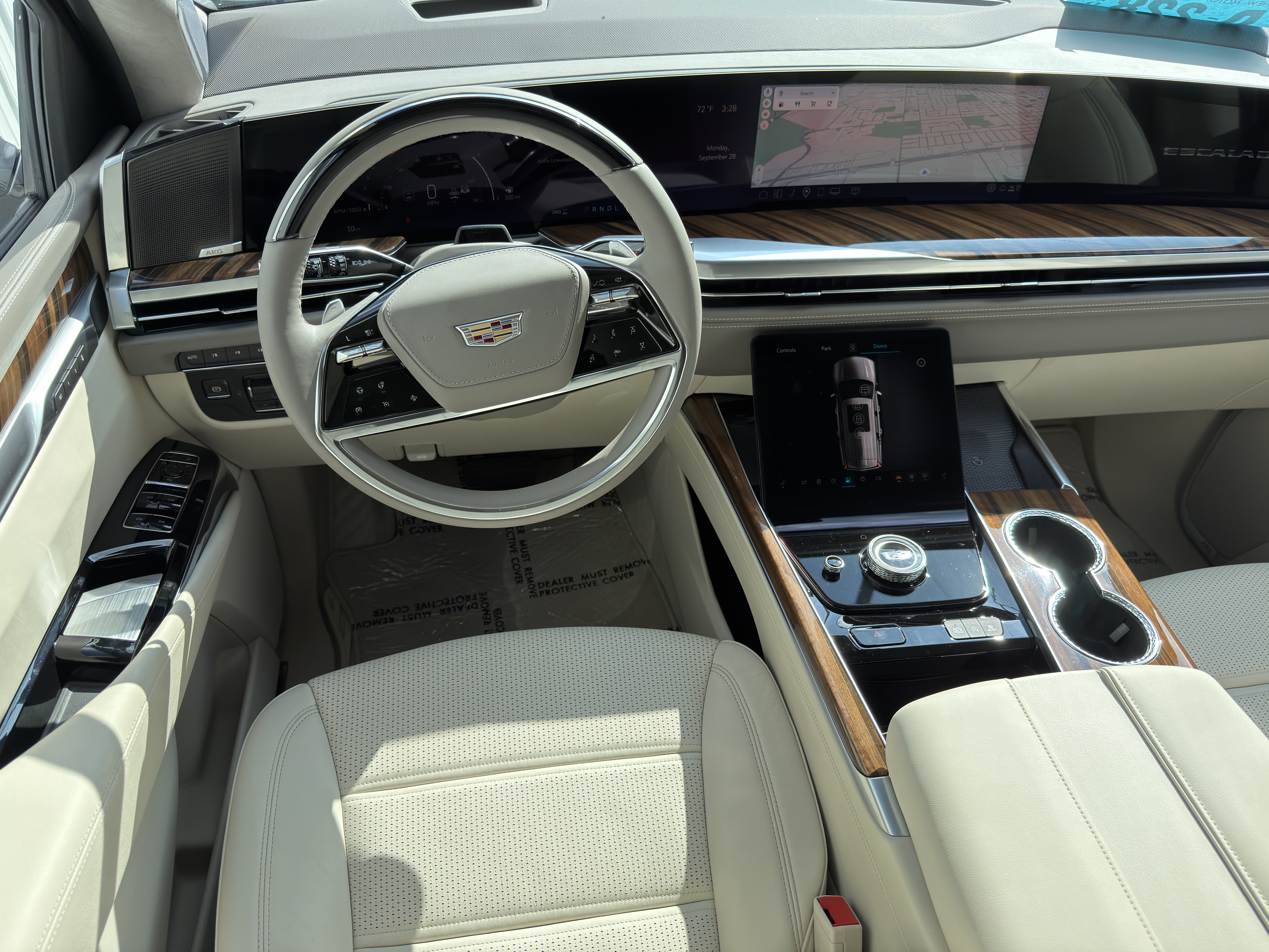 New 2026 Cadillac Escalade Platinum Luxury AWD/4WD image 12