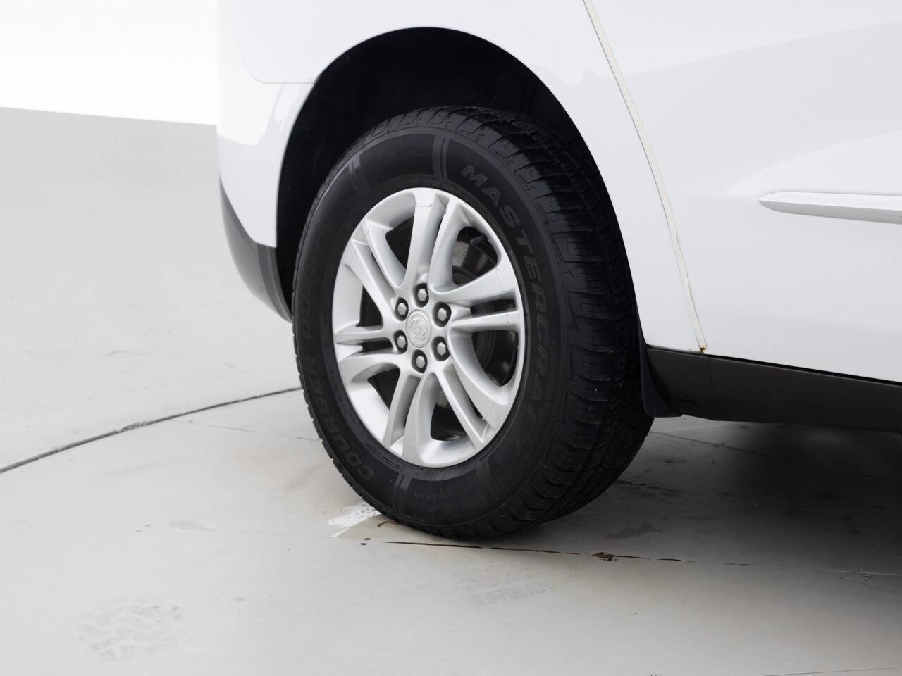 Used 2019 Buick Enclave Essence AWD/4WD image 19