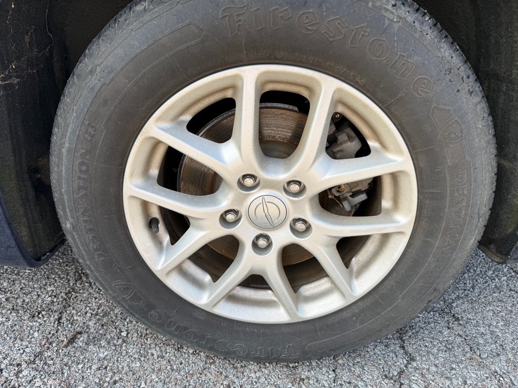 Used 2020 Chrysler Voyager LX FWD image 10
