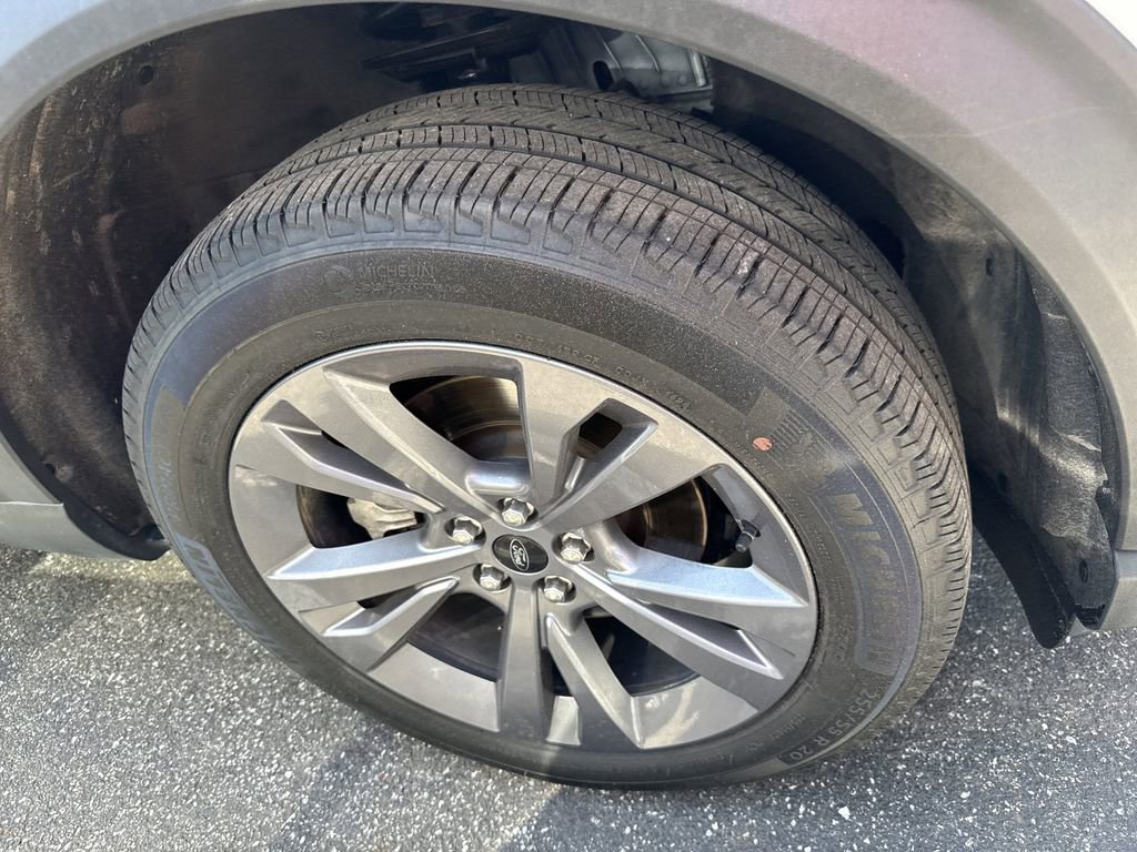 Used 2025 Ford Explorer Active w/ Active Comfort Package AWD/4WD image 5